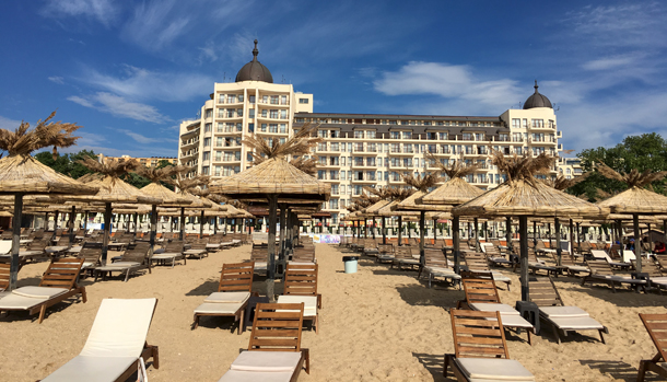 Kyststrækningen Golden Sands ved Sortehavet er utrolig velplejet og ren.