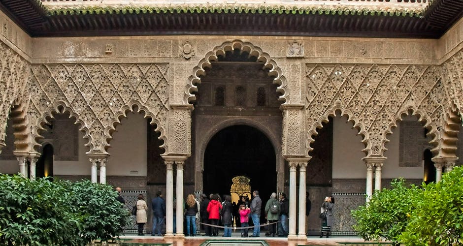 https://imgix.femina.dk/sevilla3-alcazar-palads.jpg