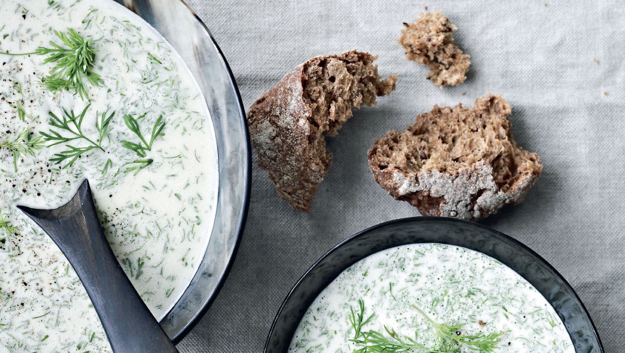 https://imgix.femina.dk/storage_1/media/1338-blomkaalssuppe.jpg